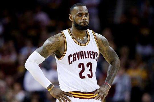 而巴塞罗那 而巴塞罗那