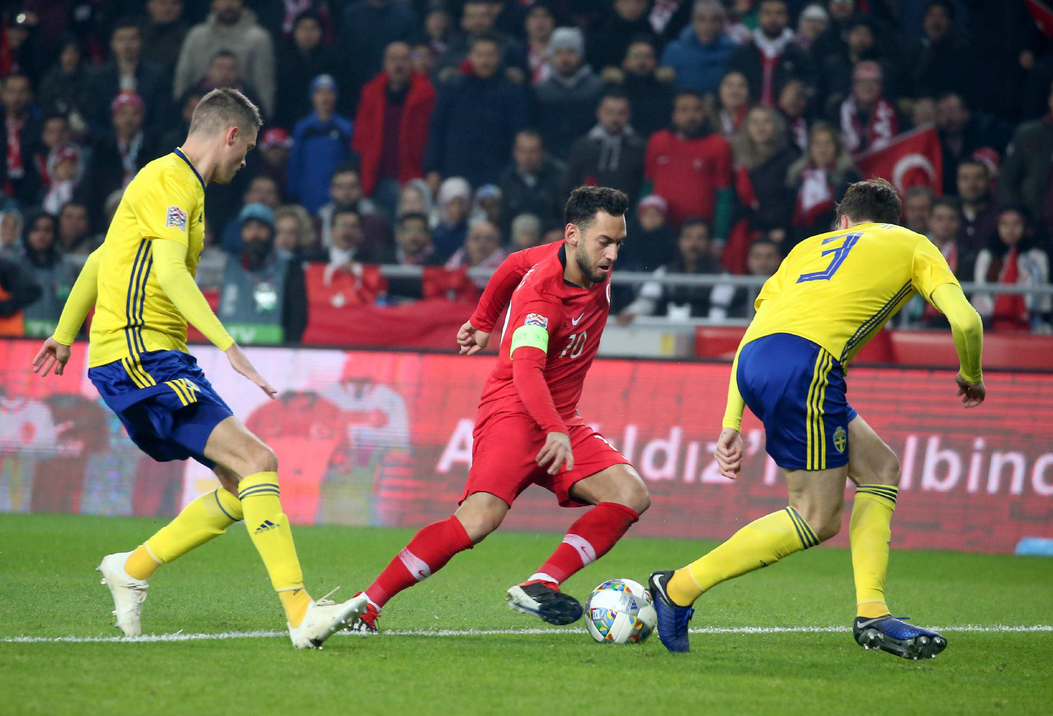 背后隐藏着 背后隐藏着