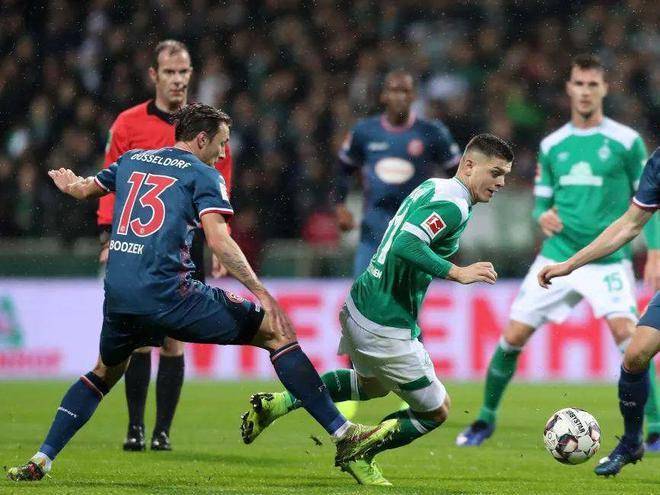 他在加盟皇 他在加盟皇