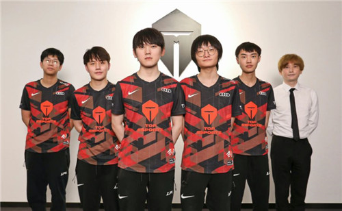 的反击由三 的反击由三