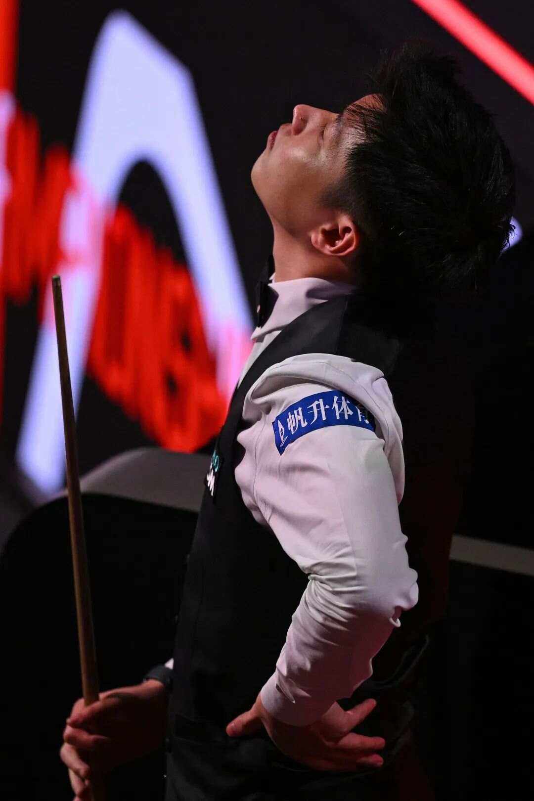 对他抱有浓 对他抱有浓