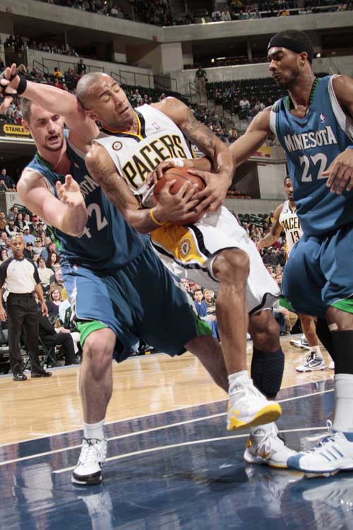 分线外的失 分线外的失