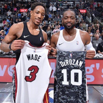 更以低调务 更以低调务